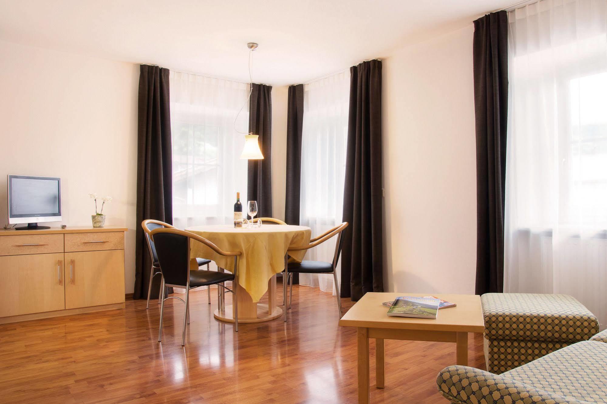 Sankt Johann Spa Suites & Apartments Prato allo Stelvio Exterior foto