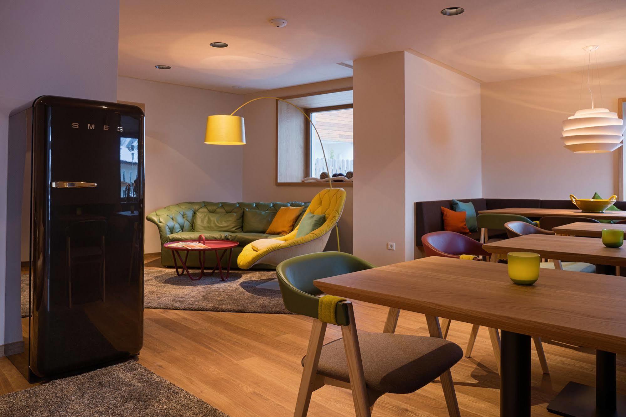 Sankt Johann Spa Suites & Apartments Prato allo Stelvio Exterior foto